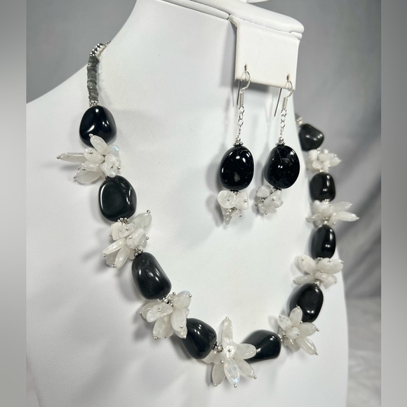 Silver Sheen Obsidian & Moonstone 925 Chunky Beaded Gemstone Necklace & Earrings - Picture 3 of 9
